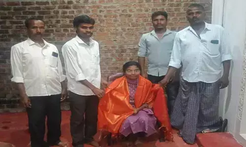పేదింటి బిడ్డ కు ఎంబీబీఎస్ సీటు