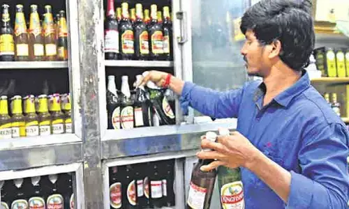 తెలంగాణలో రేపటి నుంచి వైన్సులు బంద్