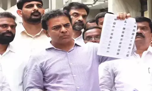 ఓటు చోరీపై ఎన్నికల సీఈఓ ముందు బీఆర్ఎస్ మూడు కండిషన్లు.. సీఈవోకు కేటీఆర్ ఫిర్యాదు
