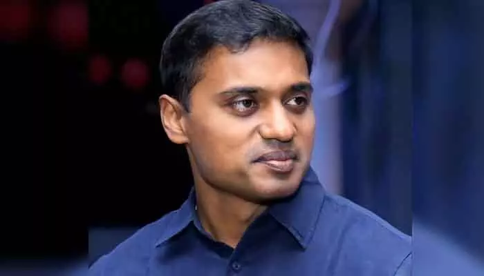 ఎంపీ మిథున్రెడ్డికి మళ్లీ షాకిచ్చిన సిట్.. ఇళ్లు, కార్యాలయాల్లో సోదాలు ఎంపీ మిథున్రెడ్డికి మళ్లీ షాకిచ్చిన సిట్.. ఇళ్లు, కార్యాలయాల్లో సోదాలు