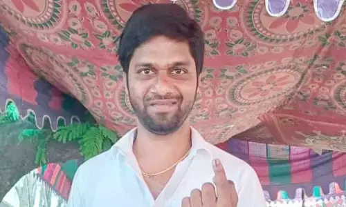 గుండెపోటుతో యువ‌ న్యాయ‌వాది మృతి
