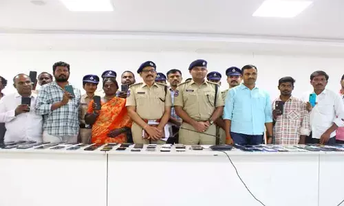 126 సెల్ ఫోన్లు రీక‌వ‌రీ.. రూ.20ల‌క్ష‌ల‌కు పైగానే..!