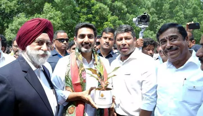 2024 నాటికి 2.4 ట్రిలియన్ డాలర్ ఎకానమీగా ఏపీ : మంత్రి లోకేష్ 2024 నాటికి 2.4 ట్రిలియన్ డాలర్ ఎకానమీగా ఏపీ : మంత్రి లోకేష్
