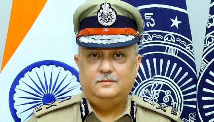 సోషల్ మీడియాలో పోస్టులపై డిజిపి హెచ్చరిక సోషల్ మీడియాలో పోస్టులపై డిజిపి హెచ్చరిక