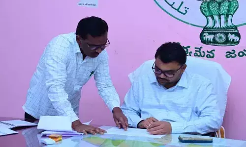 విధుల ప‌ట్ల నిర్ల‌క్ష్యం వ‌హిస్తే క‌ఠిన చ‌ర్య‌లు త‌ప్ప‌వు : కలెక్టర్ సంతోష్