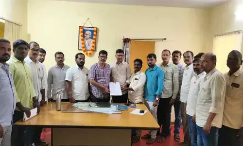 రిటైర్మెంట్ బెనిఫిట్స్ విడుదల చేయాలని ఉపాధ్యాయుల విజ్ఞప్తి