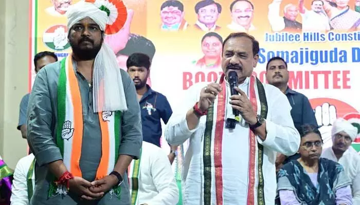 మొసలి కన్నీరు కారుస్తున్నారు.. బూత్ స్థాయి సన్నాహక సమావేశంలో టీపీసీసీ చీఫ్ విమర్శలు మొసలి కన్నీరు కారుస్తున్నారు.. బూత్ స్థాయి సన్నాహక సమావేశంలో టీపీసీసీ చీఫ్ విమర్శలు