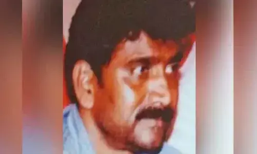 మావోయిస్టు పార్టీకి దెబ్బ మీద దెబ్బ.. కాసేపట్లో కీలక నేత బండి ప్రకాశ్ సరెండర్!