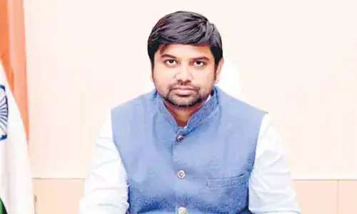 గురుకులాలలో సీట్ల భర్తీకి దరఖాస్తుల స్వీకరణ