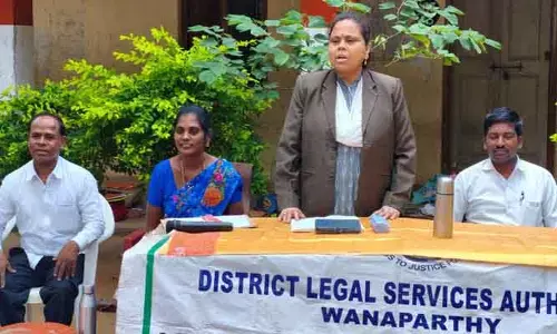 మంచి, చెడు స్ప‌ర్శ‌ల పై అవ‌గాహ‌న చాలా అవ‌స‌రం : సీనియర్ సివిల్ జడ్జి రజని