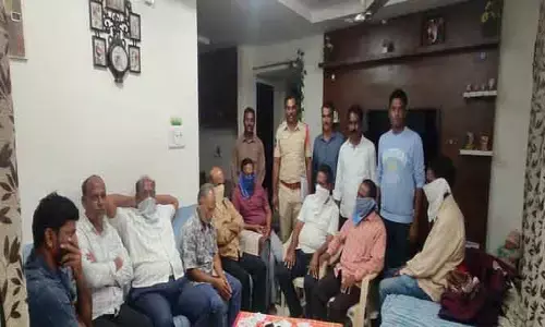 తొమ్మిది మంది పేకాటరాయుళ్ల అరెస్ట్
