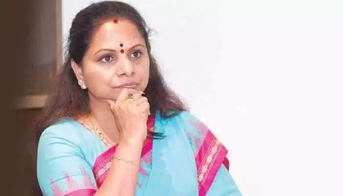 బీజేపీ బీసీ బంద్లో పాల్గొనడం ఏంటి.. కల్వకుంట్ల కవిత హాట్ కామెంట్స్ బీజేపీ బీసీ బంద్లో పాల్గొనడం ఏంటి.. కల్వకుంట్ల కవిత హాట్ కామెంట్స్
