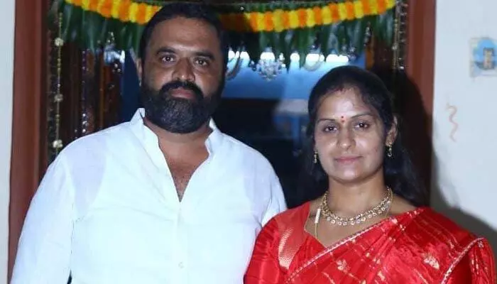 బీసీలను మోసం చేస్తున్న కాంగ్రెస్, బీజేపీ : ఇటిక్యాల మాజీ ఎంపీపీ స్నేహ శ్రీధర్ రెడ్డి బీసీలను మోసం చేస్తున్న కాంగ్రెస్, బీజేపీ : ఇటిక్యాల మాజీ ఎంపీపీ స్నేహ శ్రీధర్ రెడ్డి