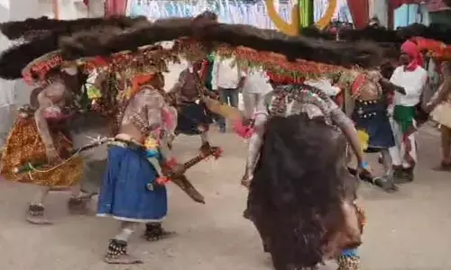 అదరగొట్టిన అతిధి గుసాడీలు