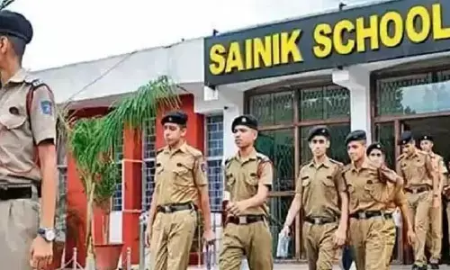 సైనిక్ స్కూల్లో ర్యాగింగ్.. వీడియో వైరల్