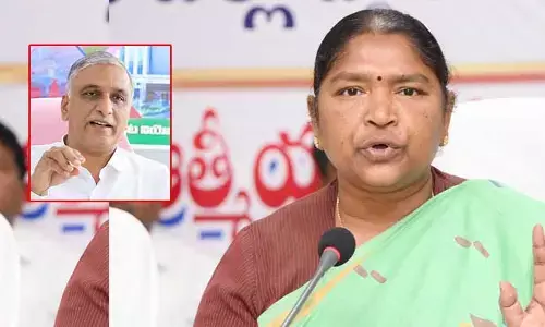 ఇంత దిగజారి మాట్లాడటం అవసరమా?.. హరీష్ రావుకు సీతక్క కౌంటర్