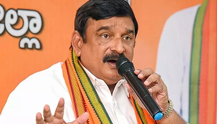 ఫ్రీ బస్సు ప్రయాణంలో మహిళల డామినేషన్ ఎక్కువైంది.. బీజేపీ ఎమ్మెల్యే షాకింగ్ కామెంట్స్ ఫ్రీ బస్సు ప్రయాణంలో మహిళల డామినేషన్ ఎక్కువైంది.. బీజేపీ ఎమ్మెల్యే షాకింగ్ కామెంట్స్