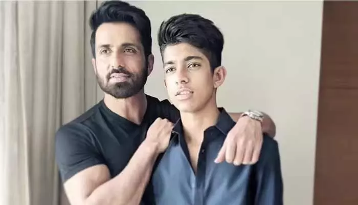 కొడుకుతో కలిసి ఆస్తులు కొన్న సోనూసూద్.. రూ.3.60 కోట్లతో మరో ప్రాపర్టీ కూడా..! కొడుకుతో కలిసి ఆస్తులు కొన్న సోనూసూద్.. రూ.3.60 కోట్లతో మరో ప్రాపర్టీ కూడా..!