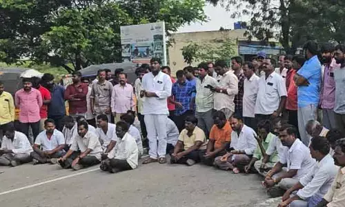 బీసీ రిజర్వేషన్ బిచ్చం కాదు.. బీసీల హక్కు: అంకు సురేంద‌ర్