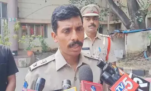 షేక్ రియాజ్ పై రూ.50 వేల క్యాష్ రివార్డు : పోలీస్ క‌మిష‌న‌ర్ సాయి చైత‌న్య