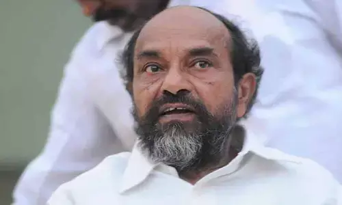 R.Krishnaiah: దొంగలు, నక్సలైట్ల తరహాలో అర్థరాత్రి అరెస్టు చేస్తారా?.. బీసీ నాయకుల అరెస్టుపై   ఆర్.కృష్ణయ్య ఆగ్రహం