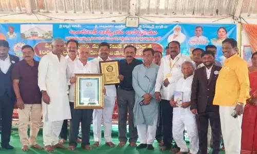 అడ్వ‌కేట్ సాయి కృష్ణారెడ్డికి వండ‌ర్ బుక్ ఆఫ్ వ‌ర‌ల్డ్ ఇంట‌ర్నేష‌న‌ల్ అవార్డు