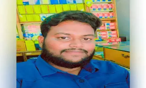 కుక్కను తప్పించ బోయి ప్రమాదంలో వ్యక్తి మృతి