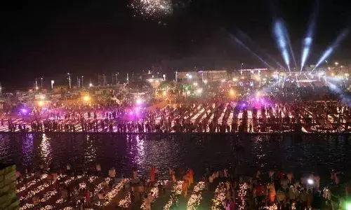 అయోధ్యలో 26 లక్షల దీపాలు.. దీపోత్సవంలో రెండు ప్రపంచ రికార్డులు