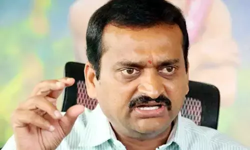 స్టేజీపైనే తాటతీశాడు.. బండ్ల గణేష్ టార్గెట్ ఆ హీరోనే..