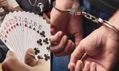 పండుగ వేళ‌.. 110 మంది పేకాటరాయుళ్ల అరెస్ట్..!