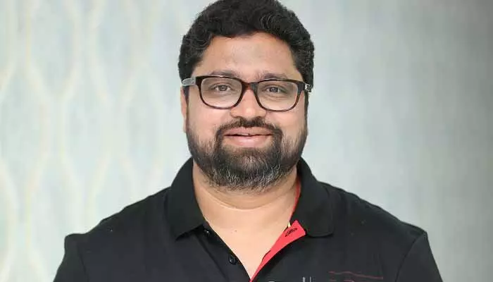 Producer Razesh Danda: నా యుద్దం మీడియా వారిపై కాదు ఆ వెబ్సైట్ మీదనే..దయచేసి నా బాధను అర్థం చేసుకోండి Producer Razesh Danda: నా యుద్దం మీడియా వారిపై కాదు ఆ వెబ్సైట్ మీదనే..దయచేసి నా బాధను అర్థం చేసుకోండి