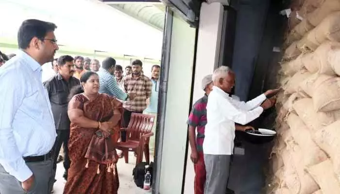 ధాన్యం నిల్వ వ్యవస్థ పక్కాగా నిర్వహించాలి ధాన్యం నిల్వ వ్యవస్థ పక్కాగా నిర్వహించాలి