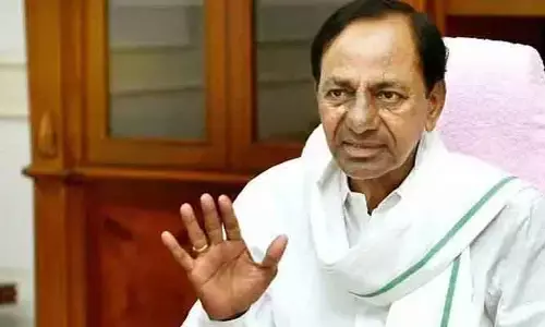 కదనరంగంలోకి గులాబీ బాస్.. జూబ్లీహిల్స్ బై‌పోల్‌పై KTR, హరీశ్‌లతో భేటీ
