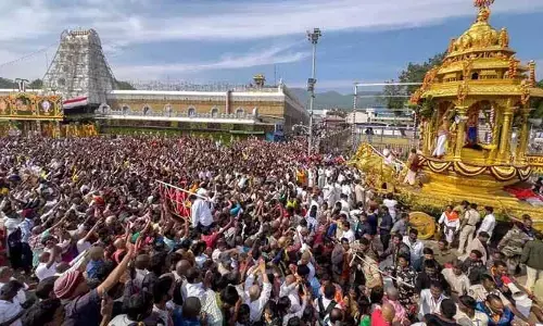 Tirumala:22 కంపార్ట్‌మెంట్లలో వేచి ఉన్న భక్తులు.. శ్రీవారి దర్శనానికి సమయం ఎంతంటే?