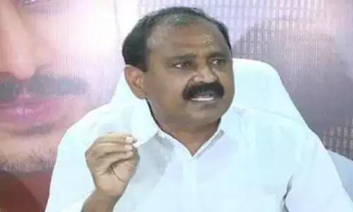 పోలీసు విచారణకు హాజరైన టీటీడీ మాజీ చైర్మన్ భూమన