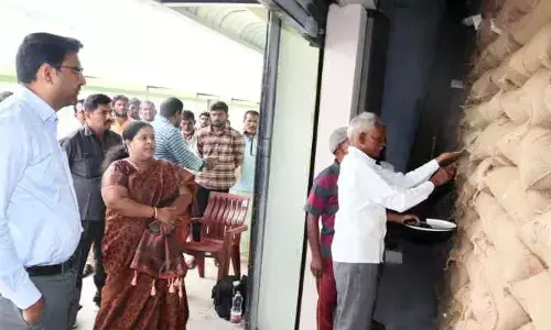 ధాన్యం నిల్వ వ్యవస్థ పక్కాగా నిర్వహించాలి
