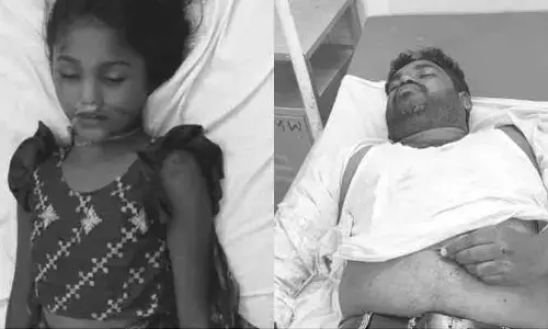 కారు, స్కూటీ ఢీ...ఇద్దరు స్పాట్ డెడ్