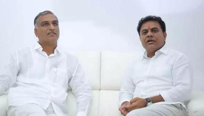 ‘ఇద్దరిలో ఎవరికి దమ్మున్నా నా సవాల్ స్వీకరించండి’.. కేటీఆర్, హరీష్ రావుకు ఎమ్మెల్సీ సవాల్ ‘ఇద్దరిలో ఎవరికి దమ్మున్నా నా సవాల్ స్వీకరించండి’.. కేటీఆర్, హరీష్ రావుకు ఎమ్మెల్సీ సవాల్