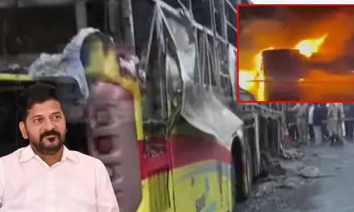 కావేరి ట్రావెల్స్ బస్సు దగ్ధం.. సీఎం రేవంత్ దిగ్భ్రాంతి