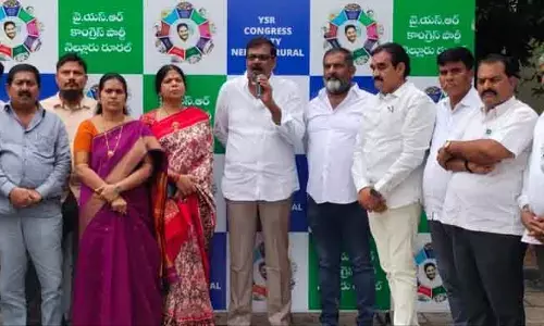 వైయస్ఆర్ సీపీ ప్రజా ఉద్యమం పోస్టర్ ఆవిష్కరణ