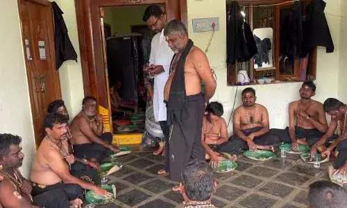 అయ్యప్ప స్వాములకు భిక్ష ఏర్పాటు