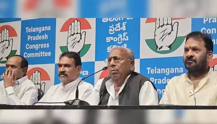 బీసీ రిజర్వేషన్లను 9వ షెడ్యూల్లో పెట్టాలి.. కాంగ్రెస్ సీనియర్ నేత వీహెచ్ బీసీ రిజర్వేషన్లను 9వ షెడ్యూల్లో పెట్టాలి.. కాంగ్రెస్ సీనియర్ నేత వీహెచ్