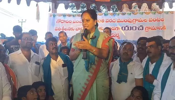 దేవుడు చేసిన పాపం కాదు.. మంత్రులు చేసిన పాపం.. మునిగిన పంట పై కవిత సెన్షేషనల్ కామెంట్స్..! దేవుడు చేసిన పాపం కాదు.. మంత్రులు చేసిన పాపం.. మునిగిన పంట పై కవిత సెన్షేషనల్ కామెంట్స్..!