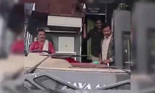కర్నూల్‌లో మరో ప్రైవేట్ ట్రావెల్స్ బస్సు ప్రమాదం.. గాఢనిద్రలో ప్రయాణికులు