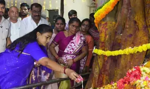 రాష్ట్రం సుభిక్షంగా ఉండాలి : హోం మంత్రి అనిత