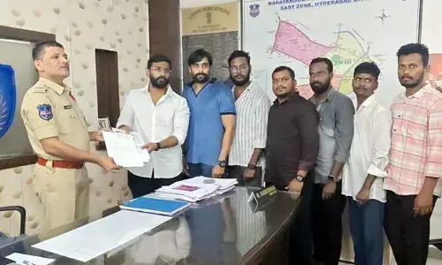 సొంత కుటుంబంపై కవిత సంచలన ఆరోపణలు.. కాంగ్రెస్ ఎమ్మెల్సీ కంప్లైంట్