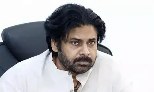పవన్‌ కల్యాణ్‌పై అసభ్య పోస్టులు.. డీజీపీకి కంప్లైంట్