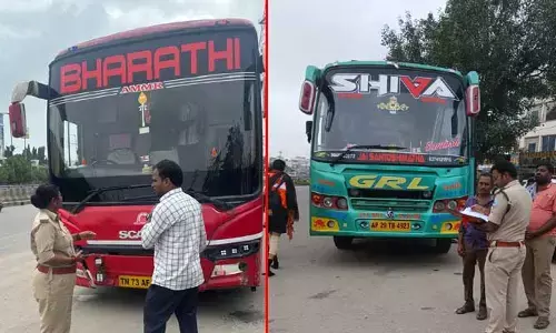 HYD: నాలుగు AC స్లీపర్ బస్సులు సీజ్