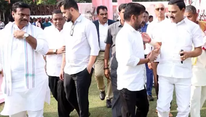 కేంద్రమంత్రి రామ్మోహన్ నాయుడి నివాసానికి సీఎం రేవంత్ రెడ్డి కేంద్రమంత్రి రామ్మోహన్ నాయుడి నివాసానికి సీఎం రేవంత్ రెడ్డి