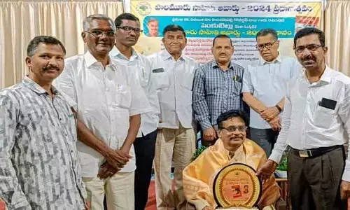 అవార్డులు రచయితలకు గొప్ప ప్రేరణ అందిస్తాయి : సంచాలకులు ఏనుగు నర్సింహారెడ్డి
